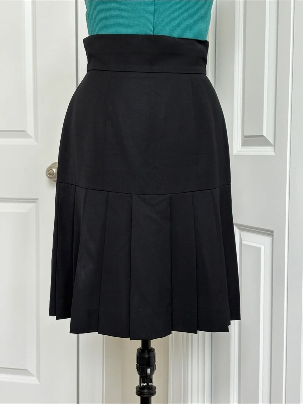 Chanel Vintage High Waisted Pleated Skirt - 1990’s